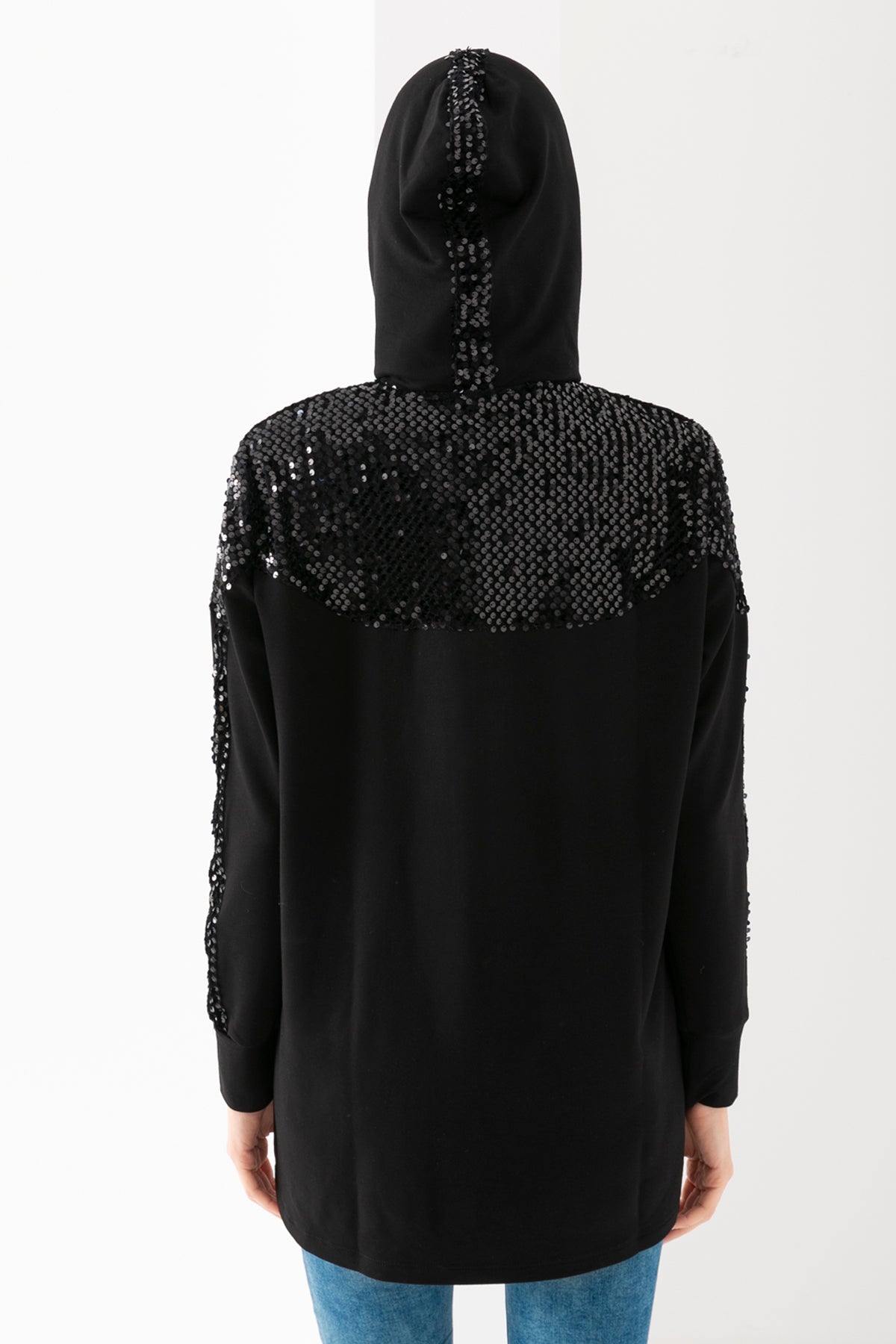 Kadın Siyah  Yakası Pul Payetli Kapüşonlu Fermuarlı Sweatshirt