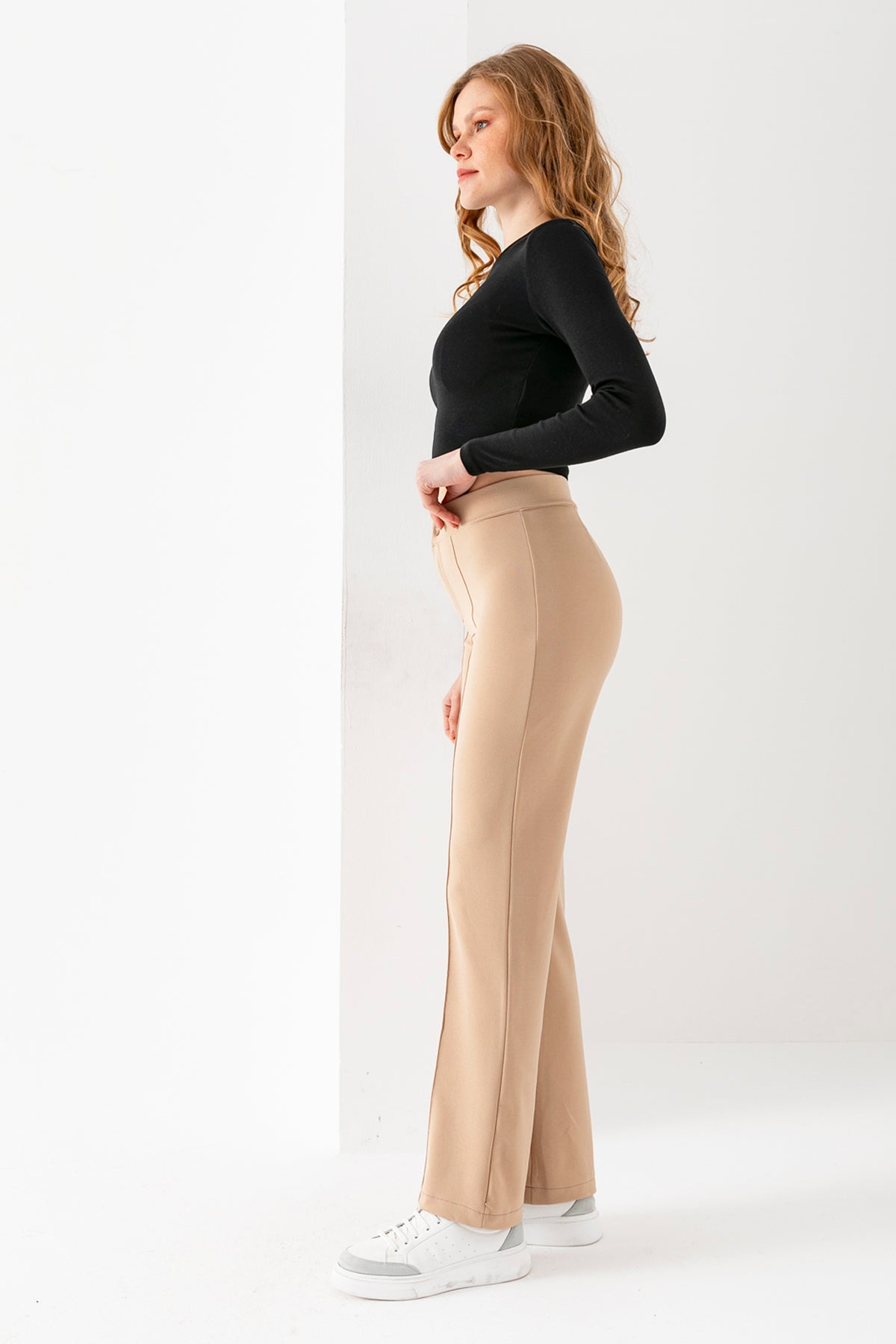 Kadın Bej Önü Şerit Detaylı İspanyol Paça Krep Pantolon