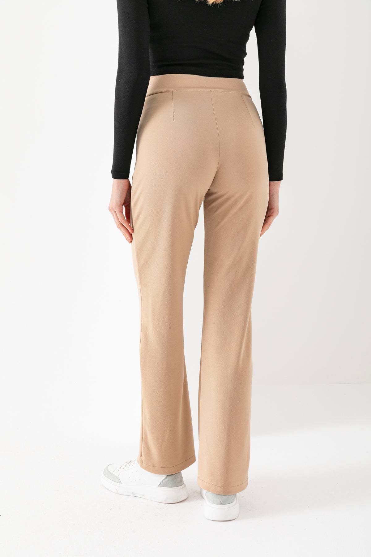 Kadın Bej Önü Şerit Detaylı İspanyol Paça Krep Pantolon