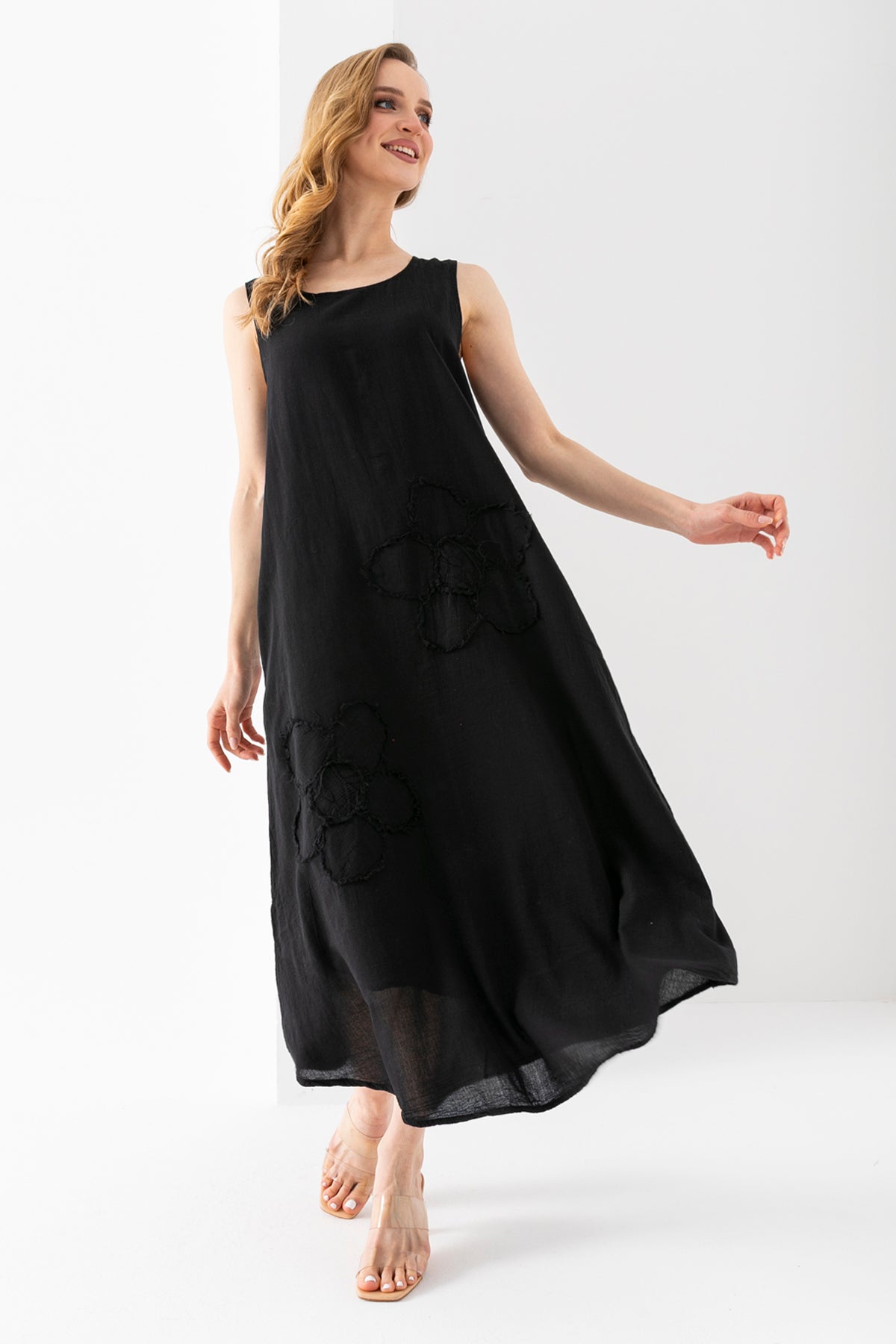 100% Organik Pamuk Kadın Siyah Papatya Detaylı Kolsuz Otantik Elbise