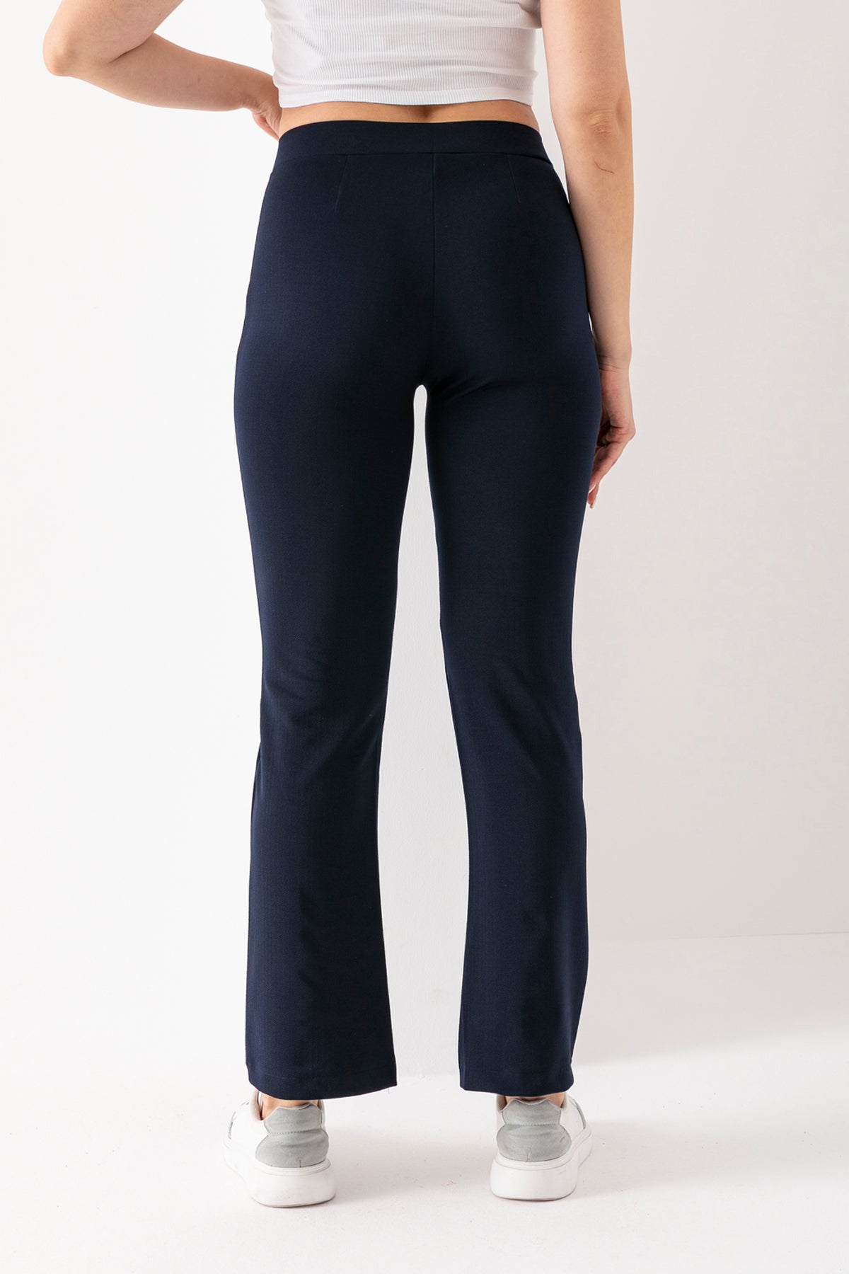 Kadın Lacivert Önü Şerit Detaylı İspanyol Paça Krep Pantolon