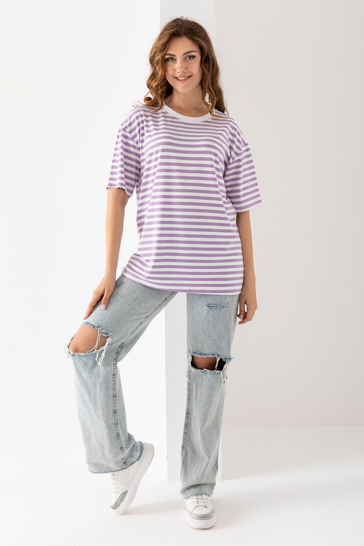 Kadın Lila Beyaz Çizgili Oversize Kısa Kollu Viskon Penye Bluz