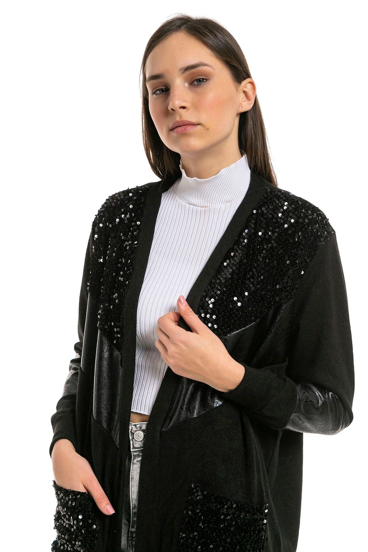 Kadın Siyah Pullu Deri Garnili Hırka