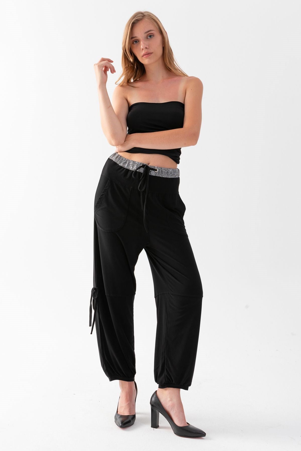 Kadın Siyah Beli Parıltı Detaylı Paçaları Manşetli Jarse Şalvar Pantolon
