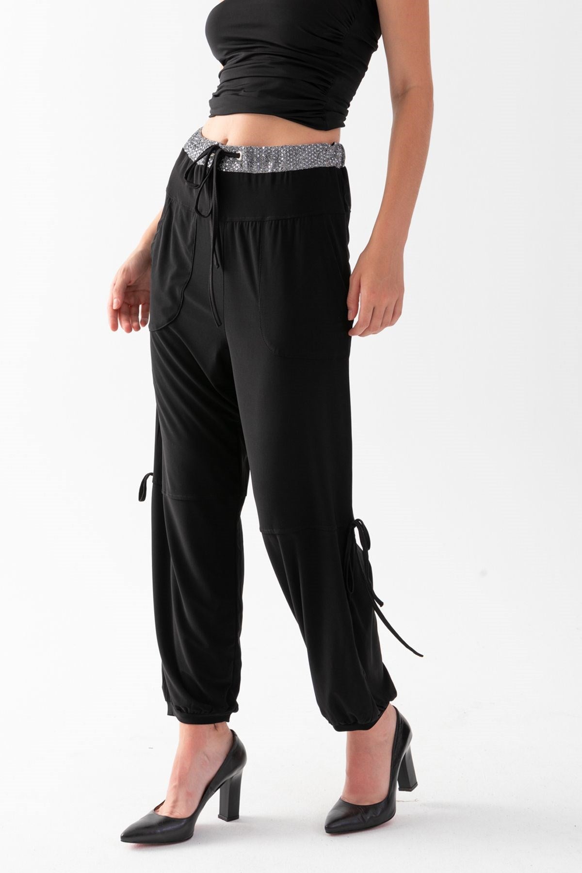 Kadın Siyah Beli Parıltı Detaylı Paçaları Manşetli Jarse Şalvar Pantolon