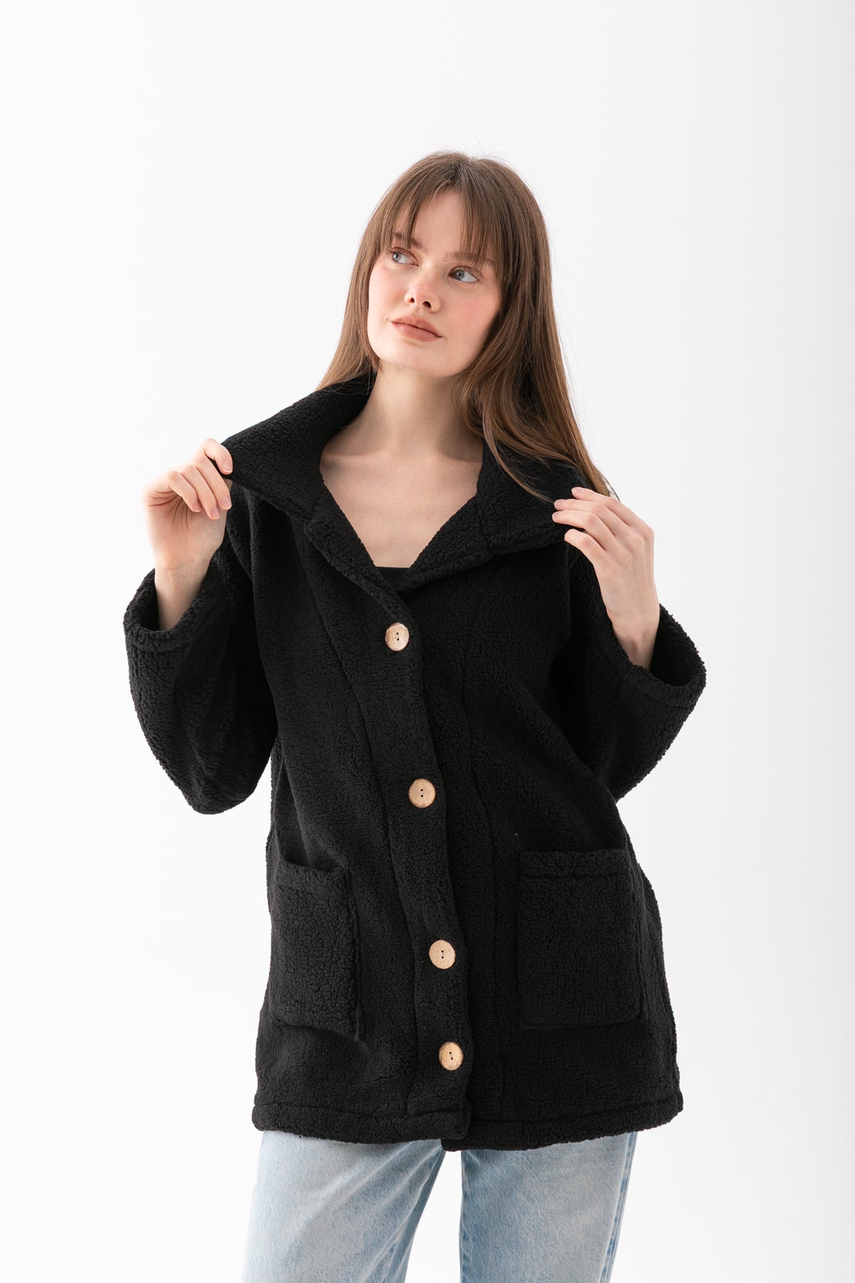 Kadın Siyah Dik Yaka Düğmeli Peluş Hırka