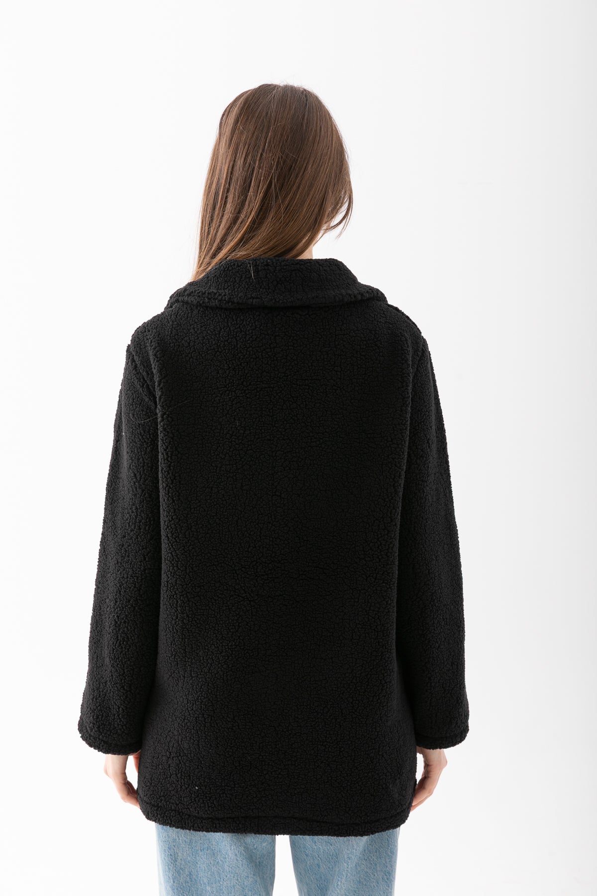 Kadın Siyah Dik Yaka Düğmeli Peluş Hırka