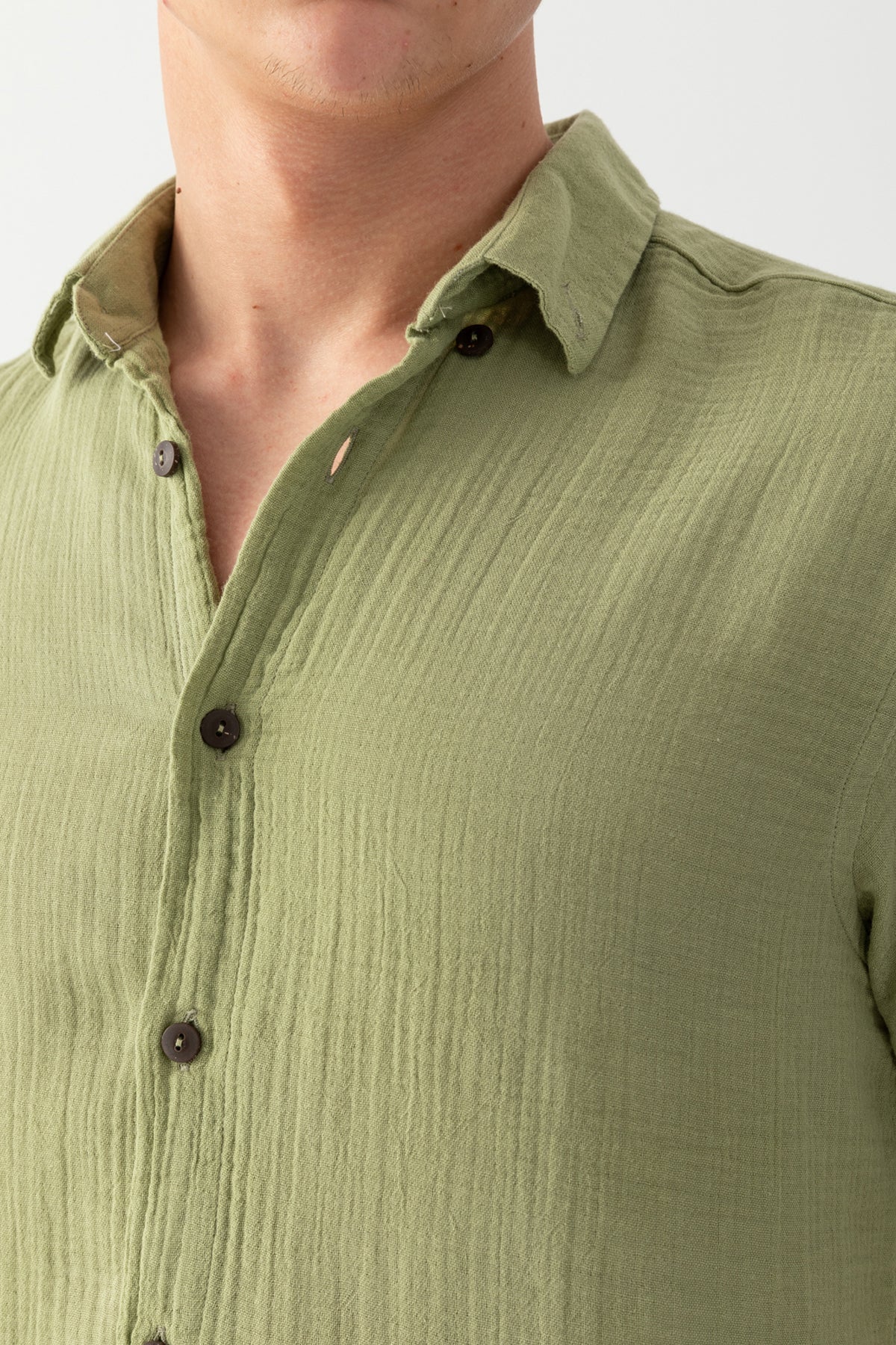 Erkek Yeşil %100 Pamuk Kısa Kollu Regular Fit Bürümcük Müslin Gömlek