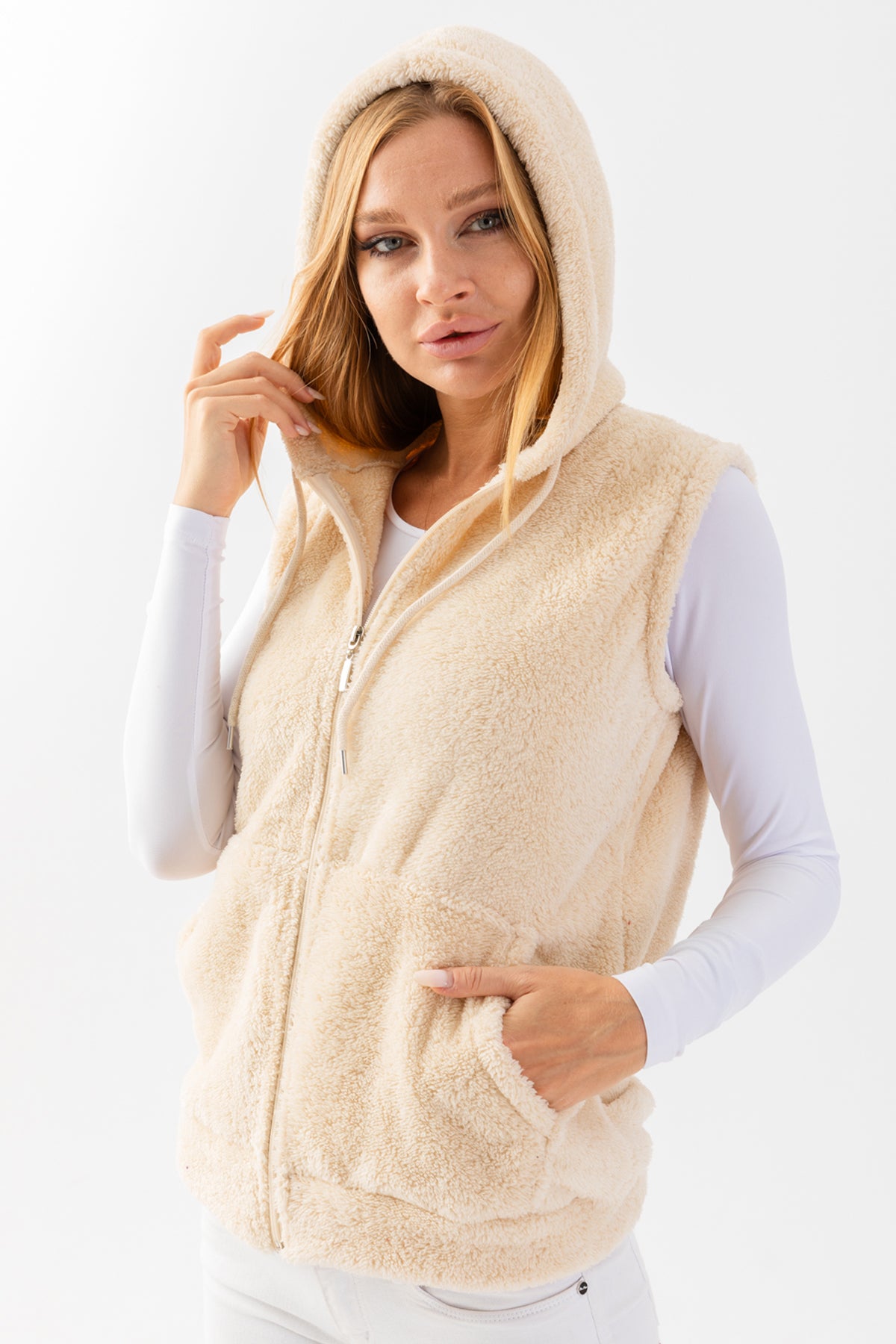 Kadın Koyu Krem Kapşonlu Kolsuz Peluş Yelek
