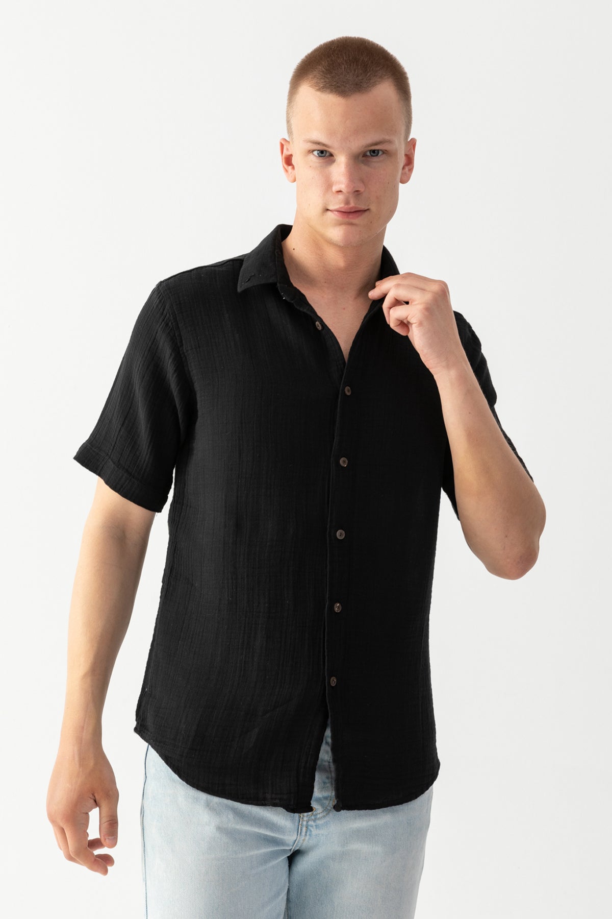 Erkek Siyah %100 Pamuk Kısa Kollu Regular Fit Bürümcük Müslin Gömlek