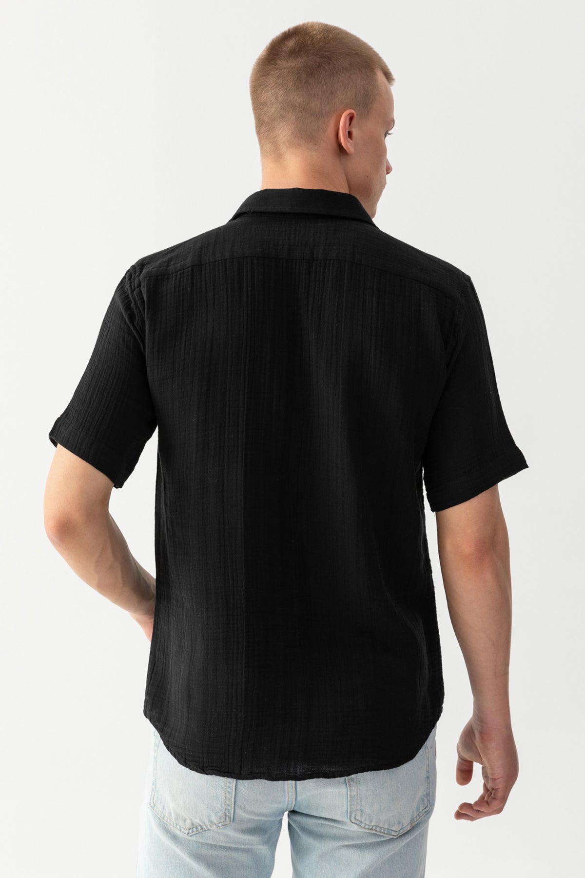Erkek Siyah %100 Pamuk Kısa Kollu Regular Fit Bürümcük Müslin Gömlek