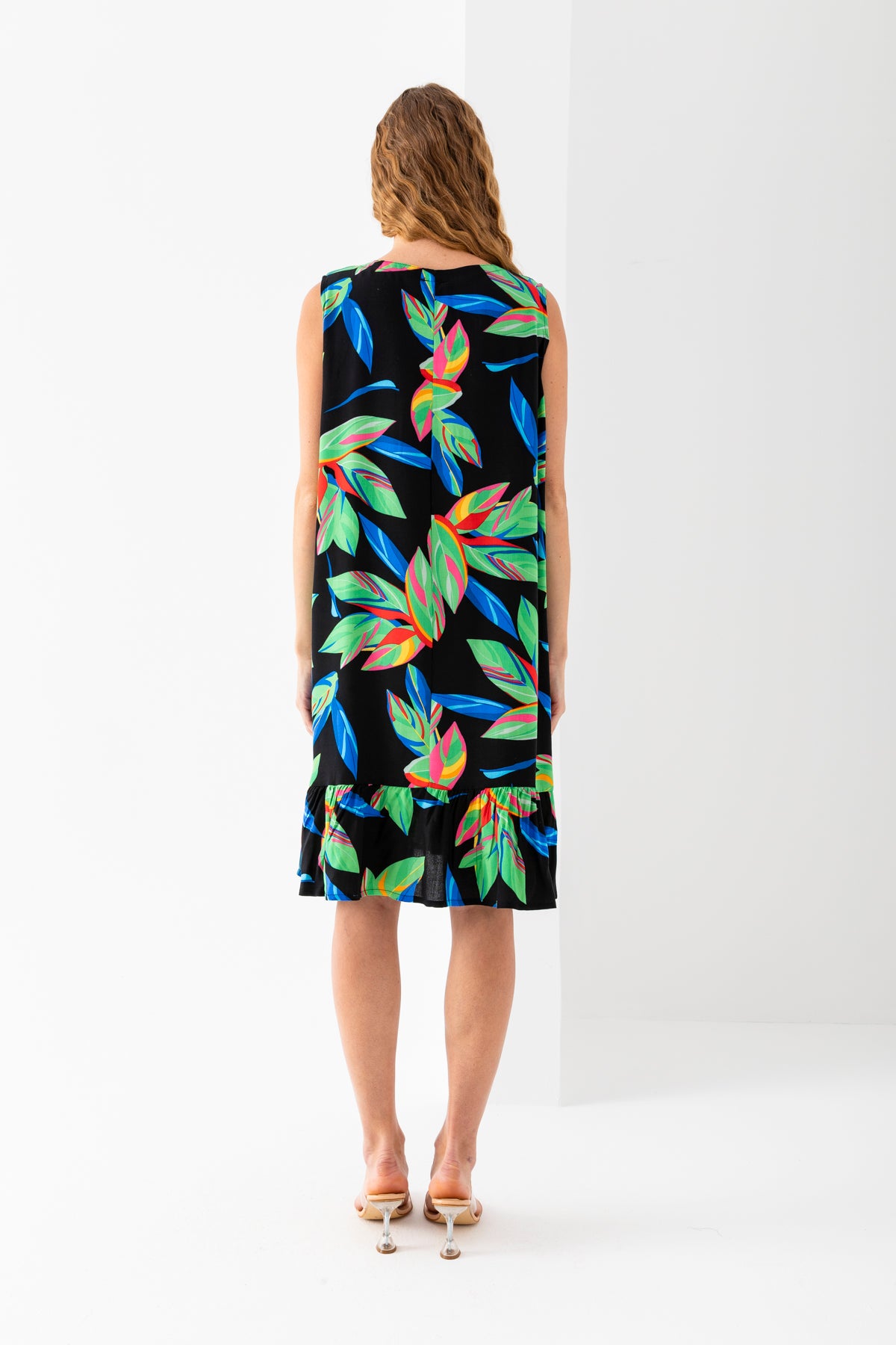 Kadın Yeşil Siyah Eteği Fırfırlı Kolsuz V Yaka Viskon Dokuma Elbise