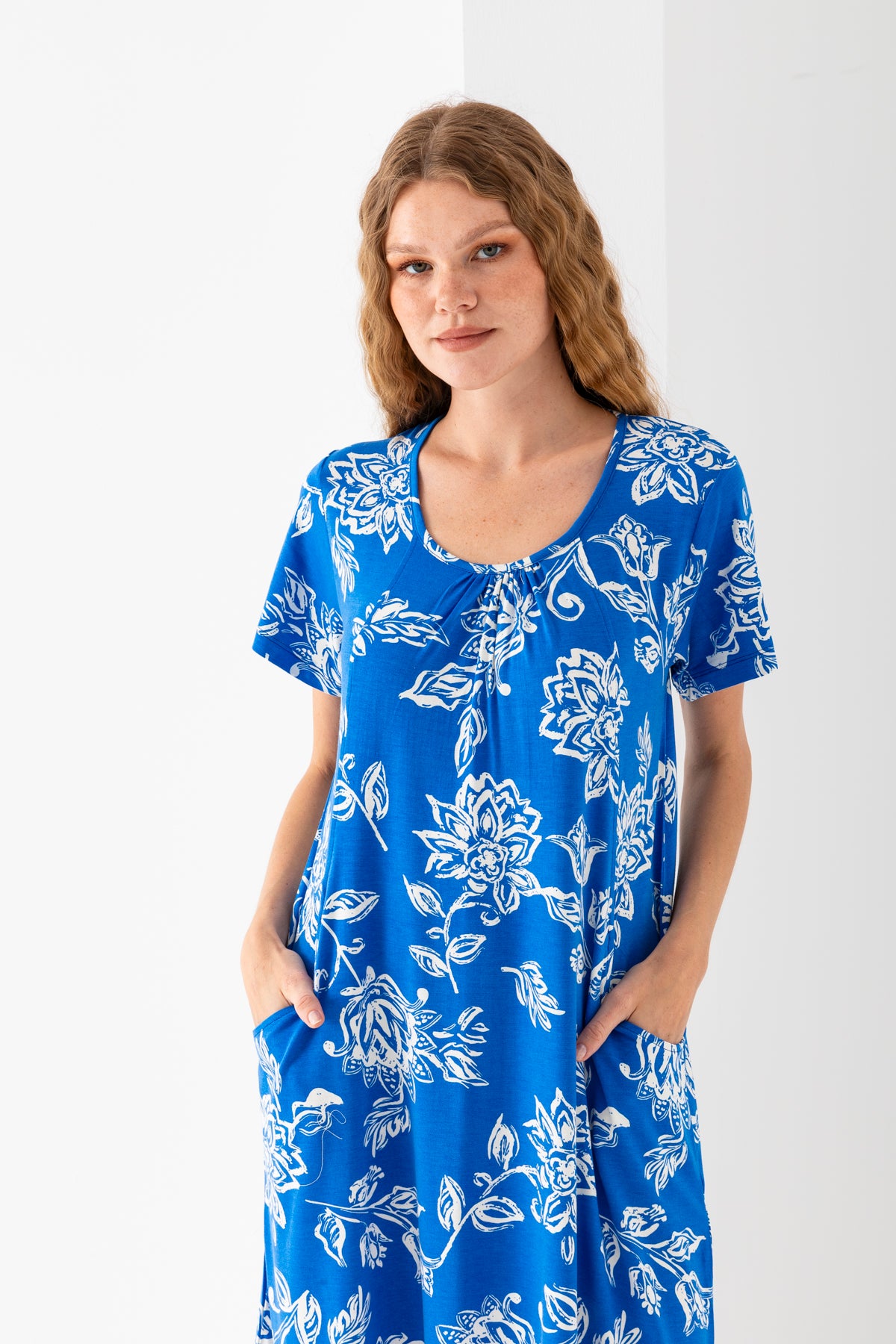 Kadın Mavi Beyaz Yakası Büzgülü Yandan Cepli Viskon Penye Elbise