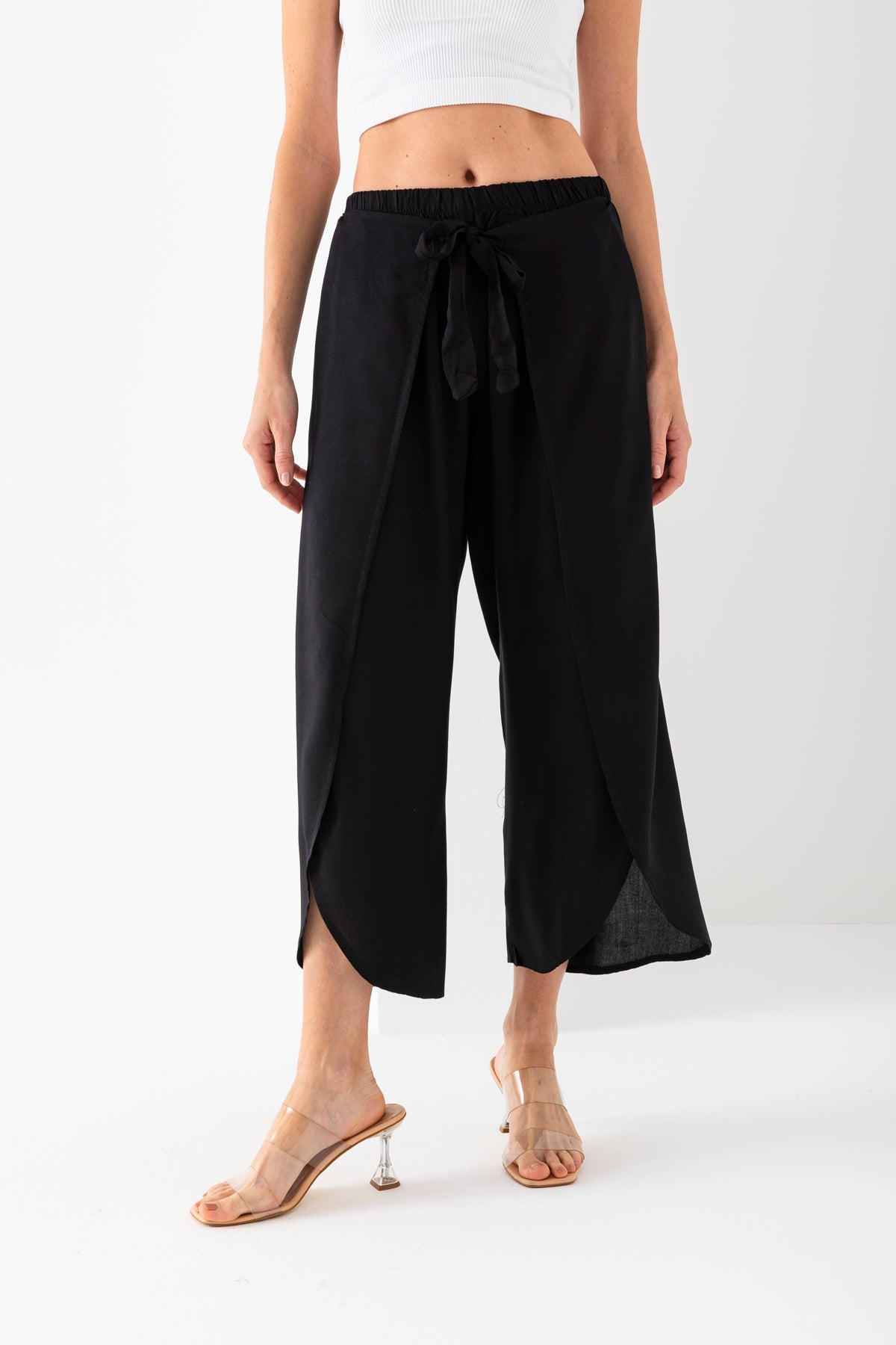 Kadın Saks Beyaz Zarf Kapaklı İçe Katlamalı İçi Şortlu Viskon Dokuma Şalvar Pantolon