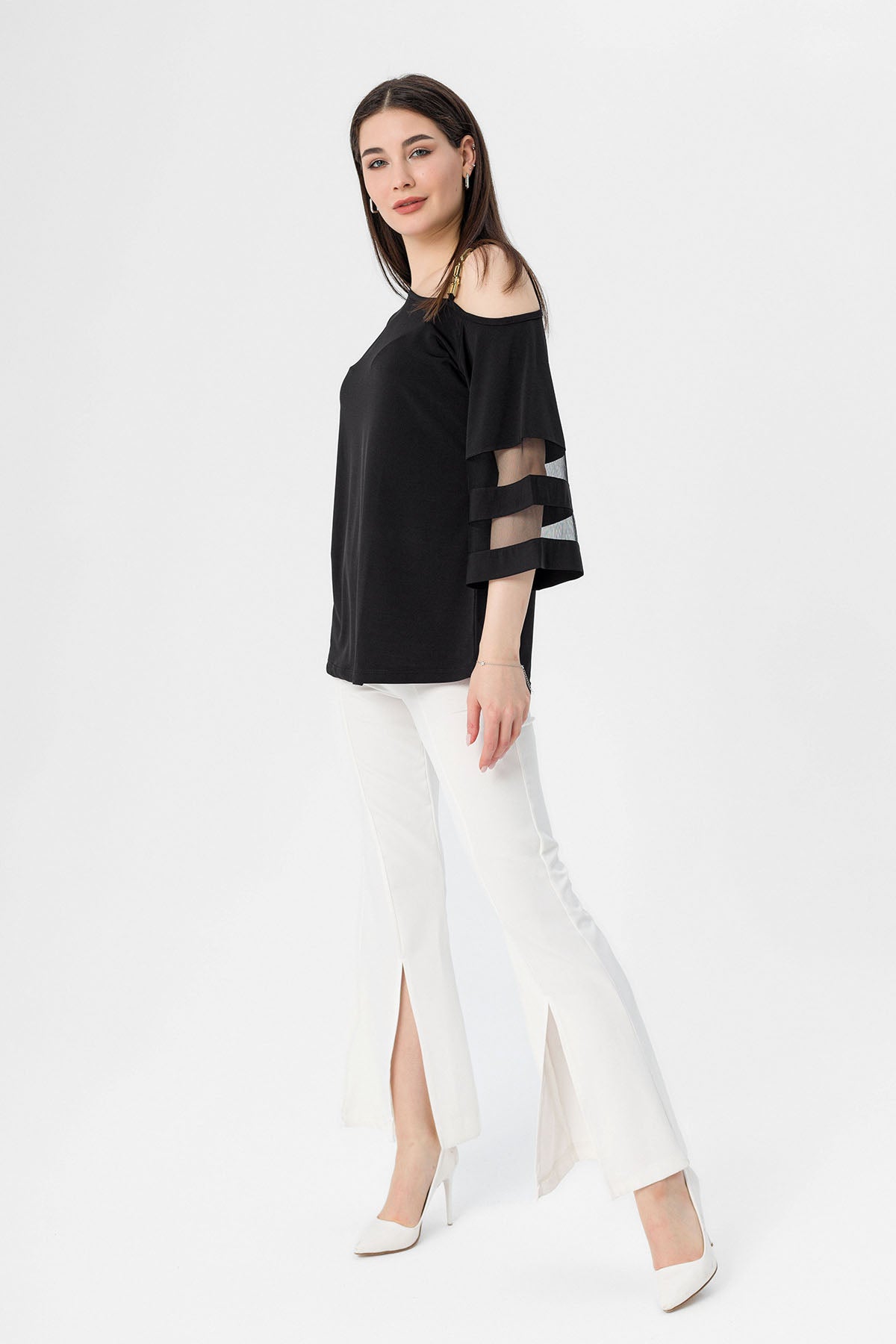 Kadın Siyah Tek Omzu Askılı Kolları Tül Detaylı Kayık Yaka Bluz