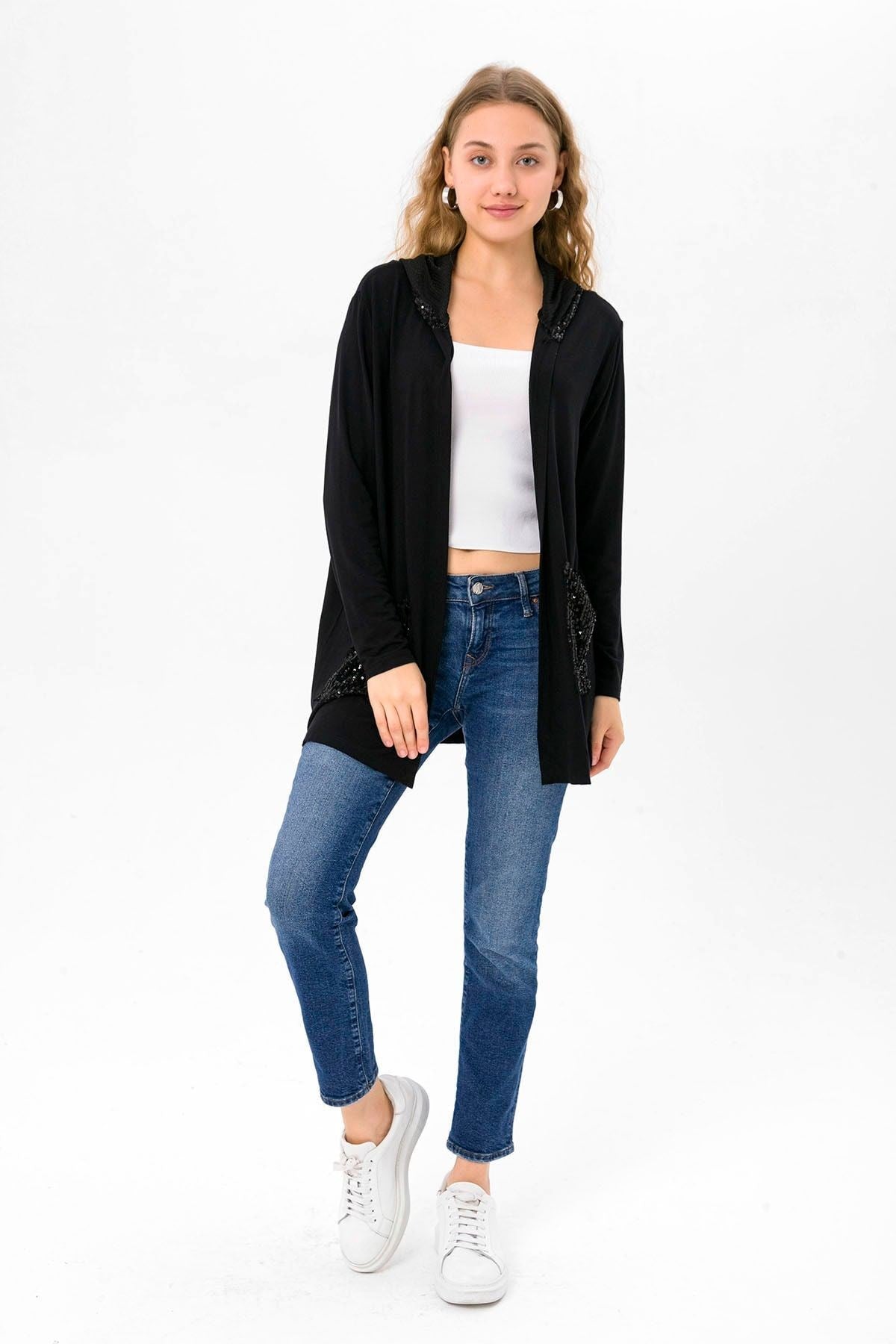 Kadın Siyah Pul Detaylı Kapusonlu Hırka