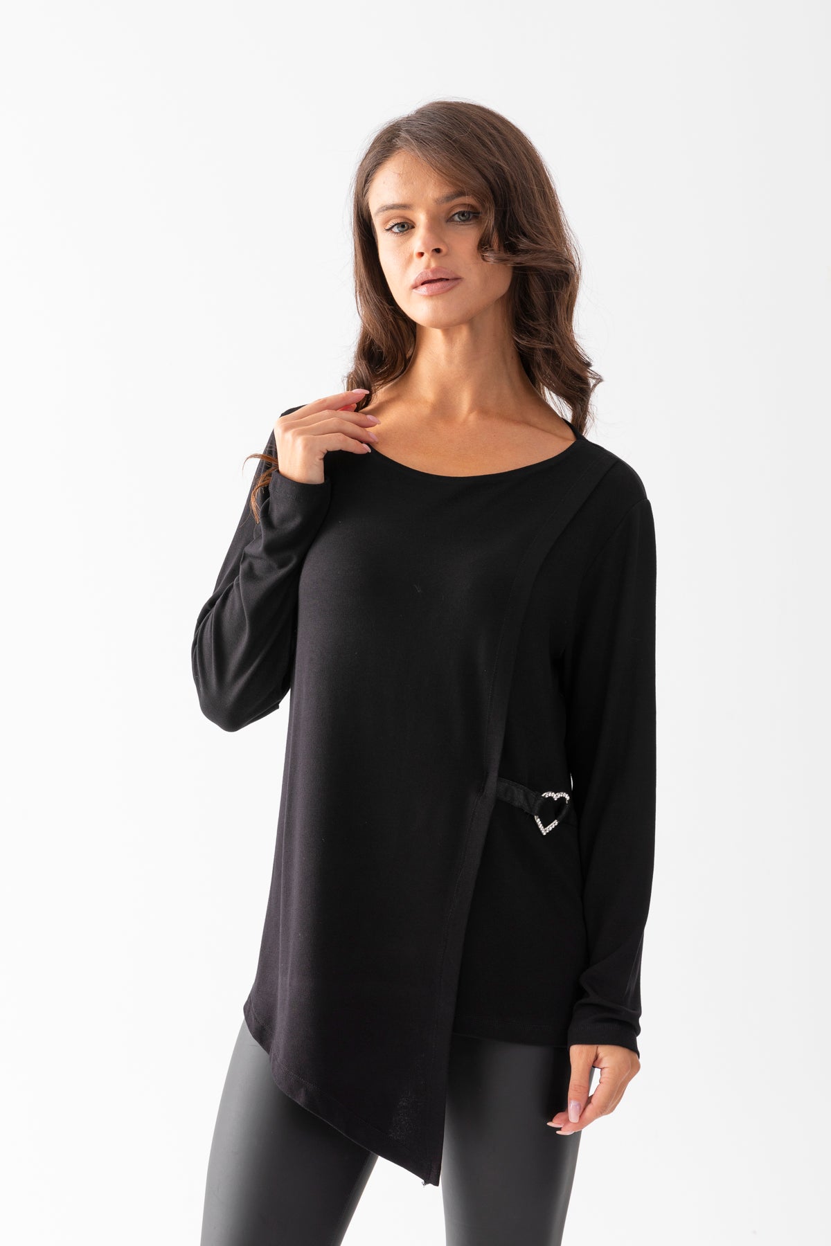 Kadın Siyah Katlamalı Detaylı Uzun Kollu Tunik