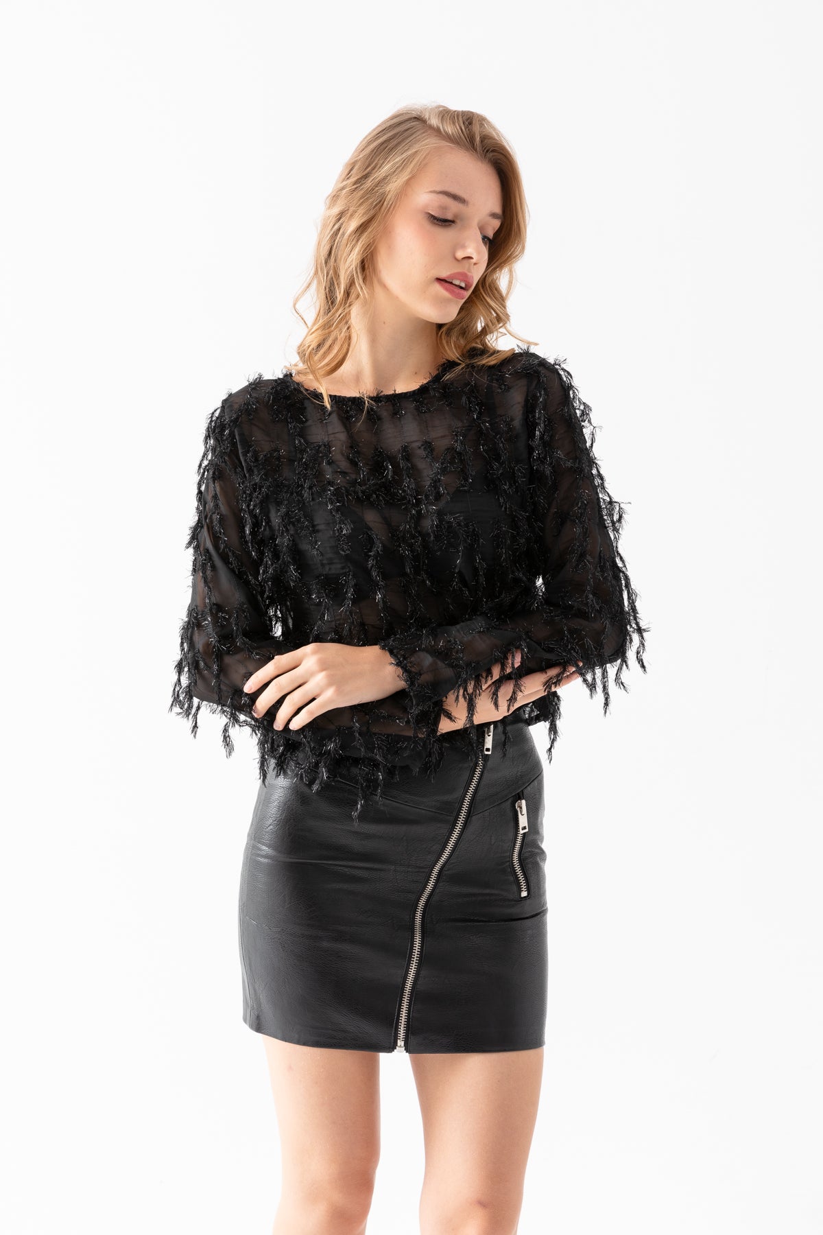 Kadın Siyah Sim Saçaklı Transparan Bluz