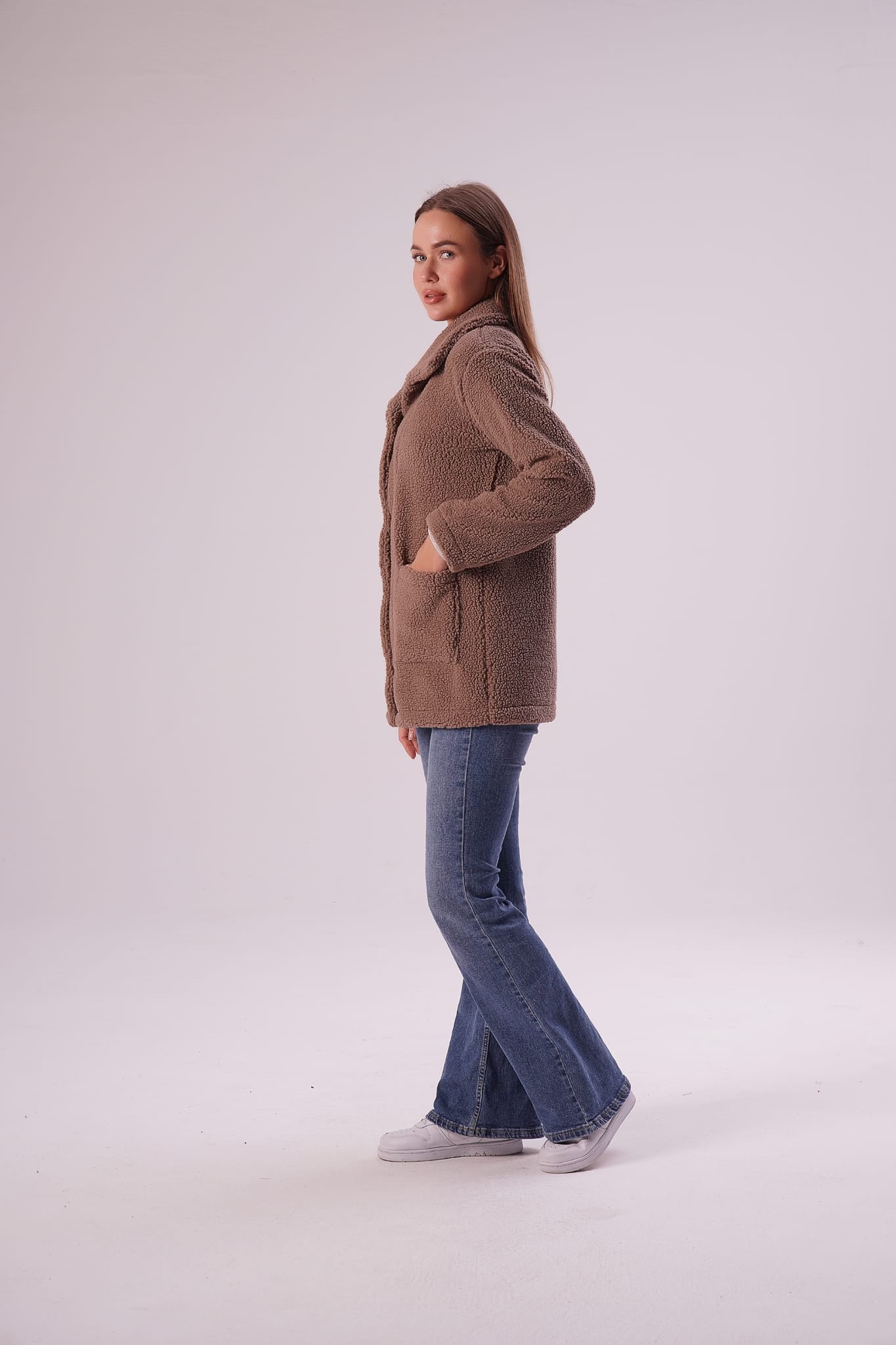 Kadın Vizon Düğmeli Suni Kuzu Kürklü Hırka